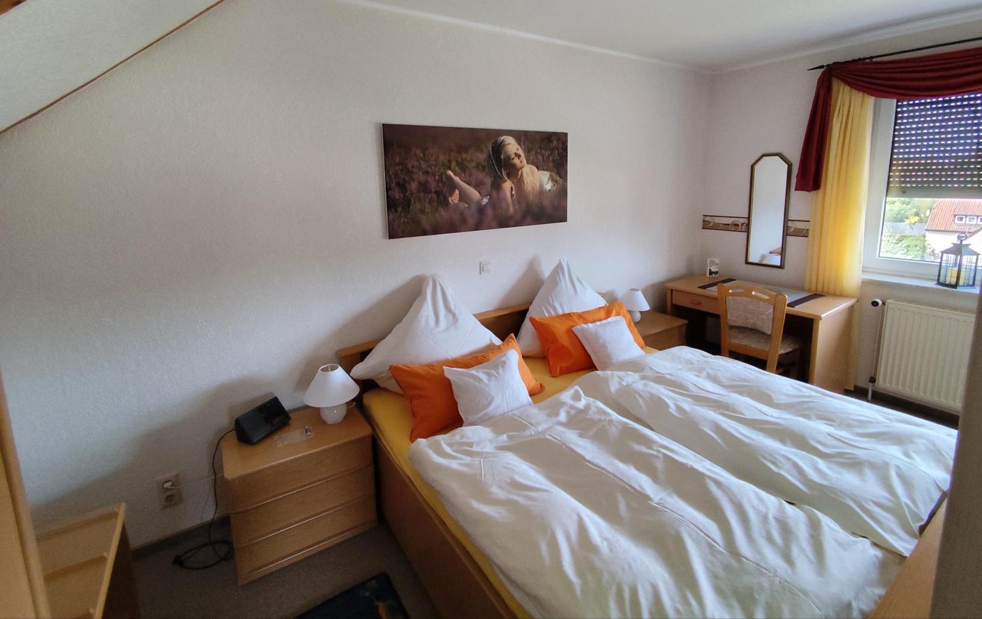 Ingrid, Pension Schneverdingen Ruang foto